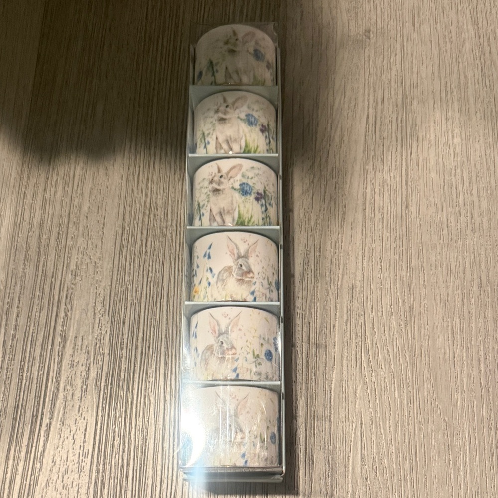 6 Williams Sonoma Bunny Floral Porcelain napkins rings